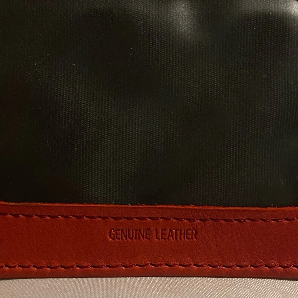 Relativity Wallet - Picture 2 of 5